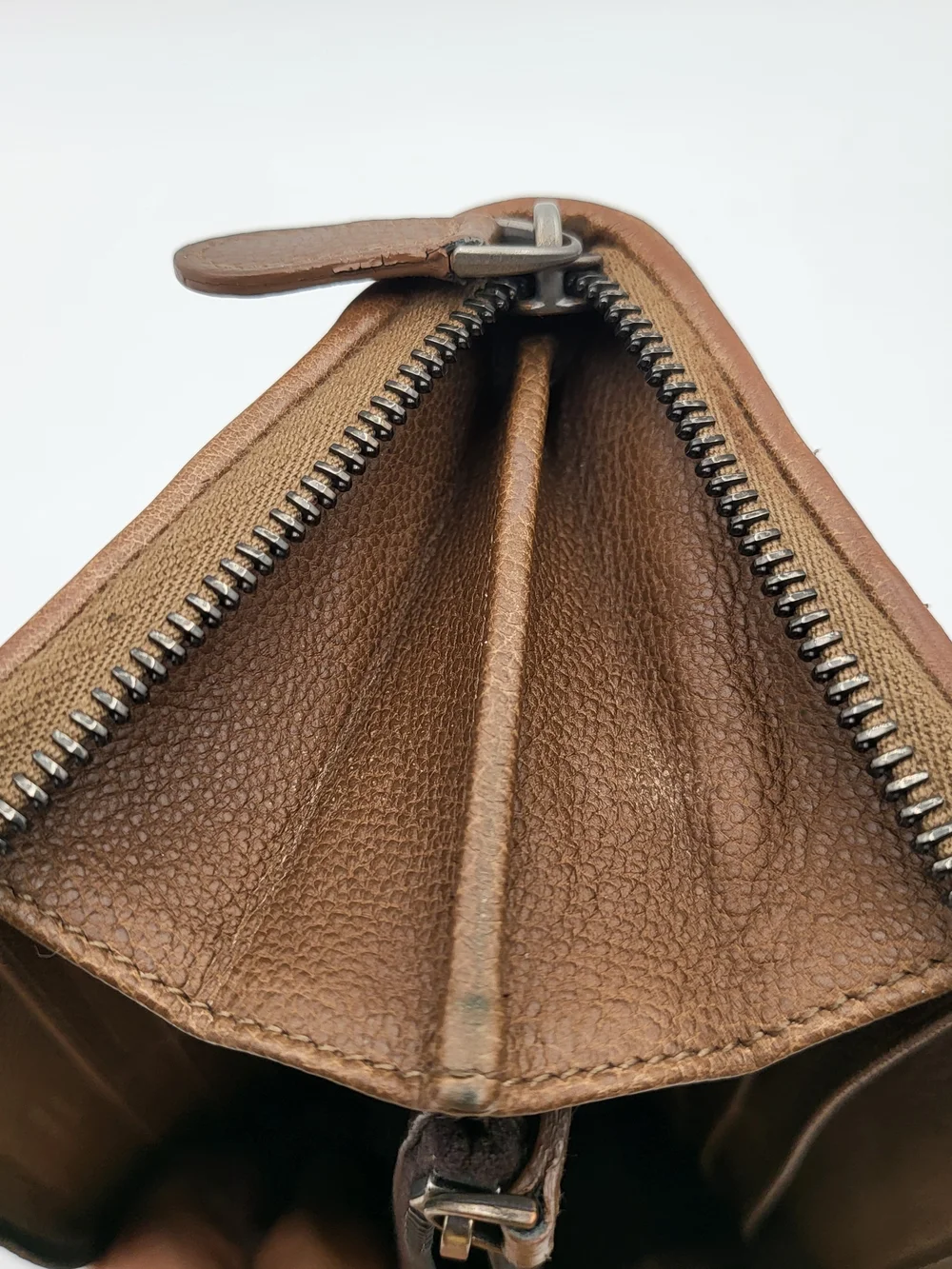 Bottega Veneta Brown Intrecciato Python Zip-Around Wallet.Authentic.Full Set.. - Picture 16 of 16